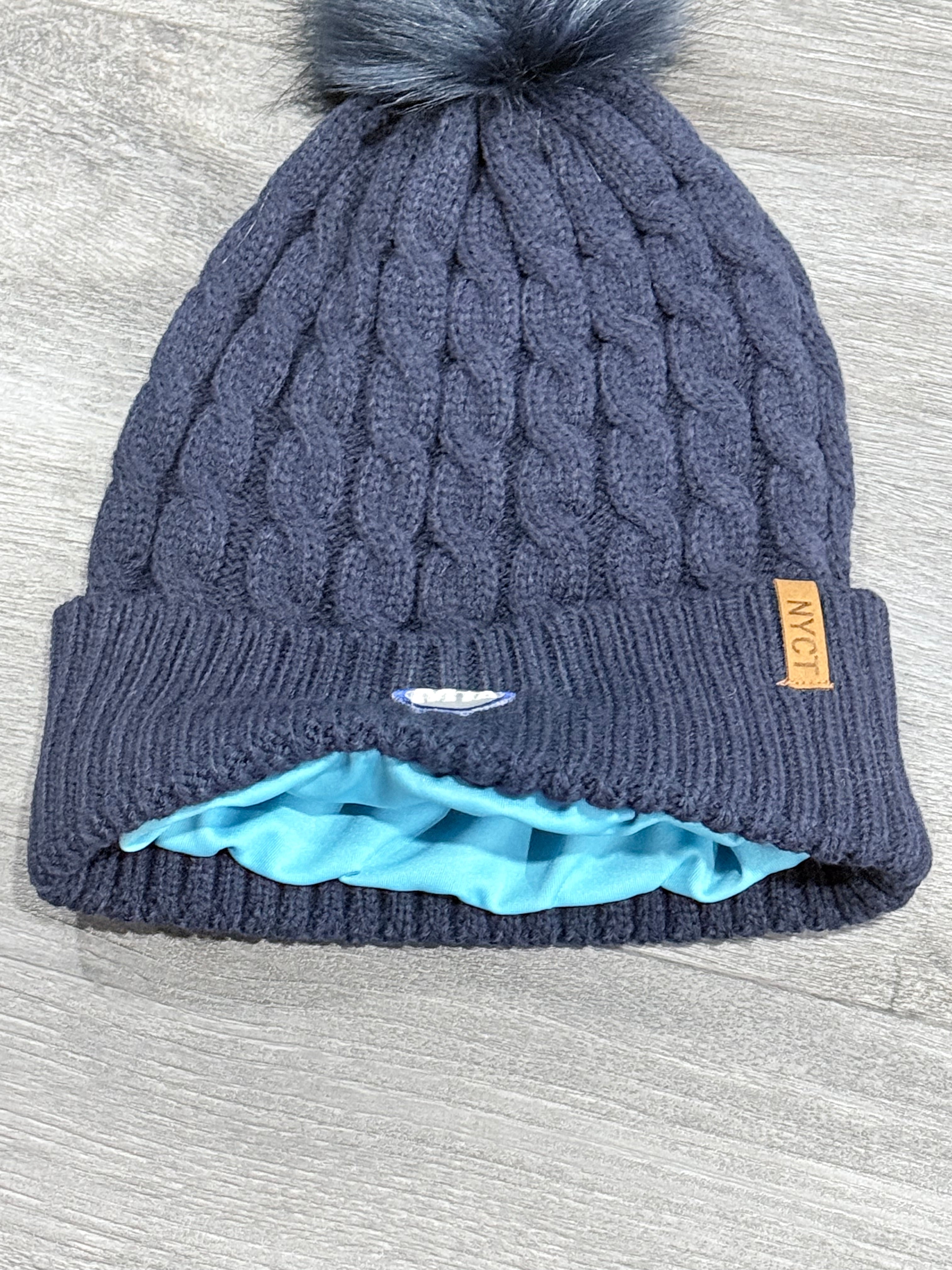 Cable-Knit Pom Beanie